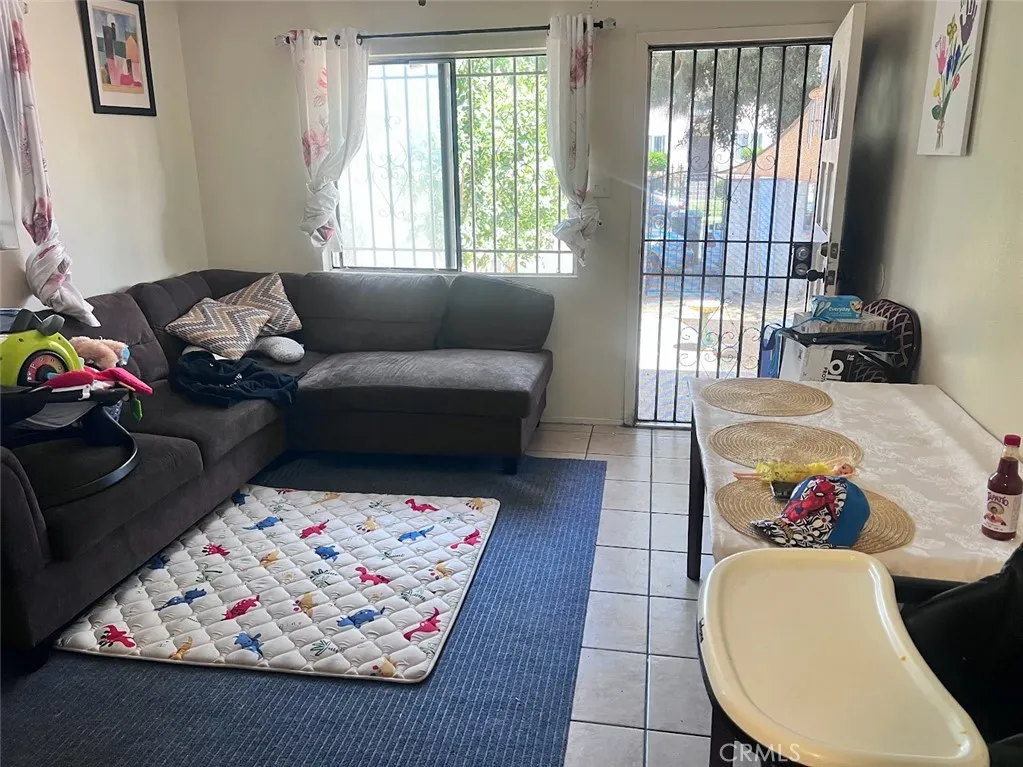 314 W 66th, Los Angeles, CA 90003 - Photo 4 of 10, Los Angeles, CA