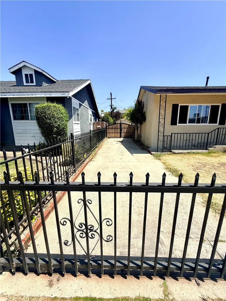 3533 W 134th, Hawthorne, CA 90250 - Photo 3 of 41, Hawthorne, CA