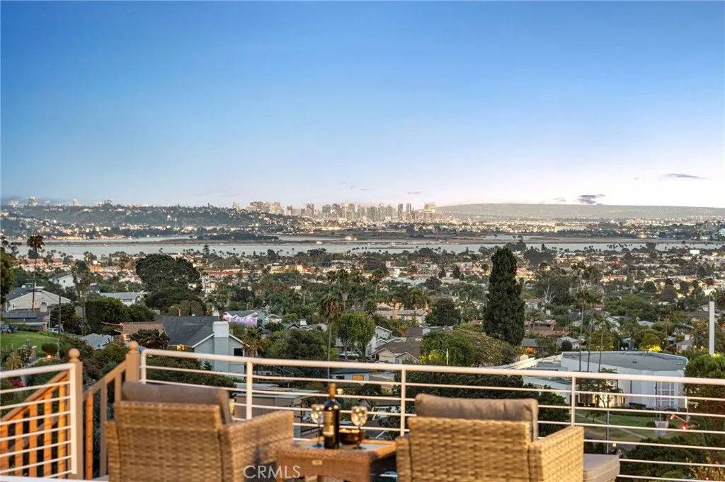 https://cdn.realtyfeed.com/cdn/127/306764644/04719d947dadaf633fae2a5d0cdd029f.webp
