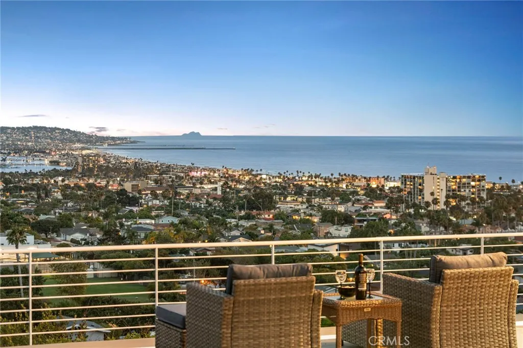 https://cdn.realtyfeed.com/cdn/127/306764644/eaec59b70bc6195ecc5b42df4e1342ca.webp