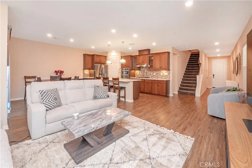 888 Julie Place, Upland, CA 91786 - Photo 2 of 33, Upland, CA