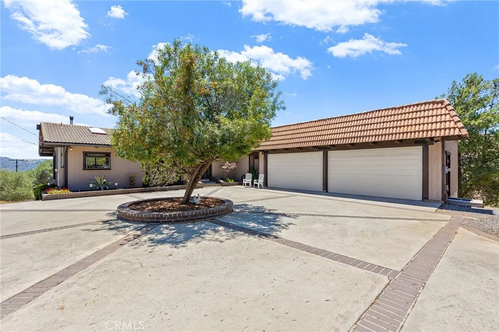 750 Stewart Canyon, Fallbrook, CA 92028 - Photo 3 of 72, Fallbrook, CA