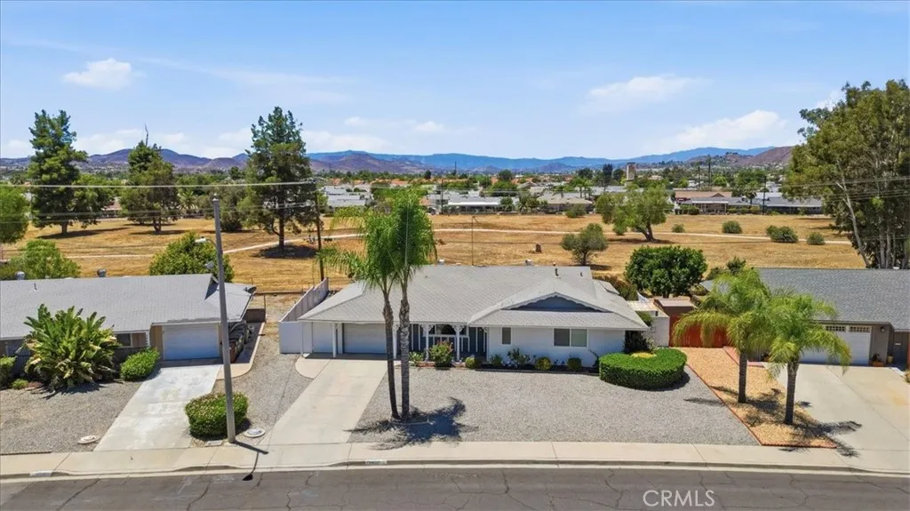 29001 Thornhill Dr, Menifee, CA 92586 - Photo 3 of 28, Menifee, CA