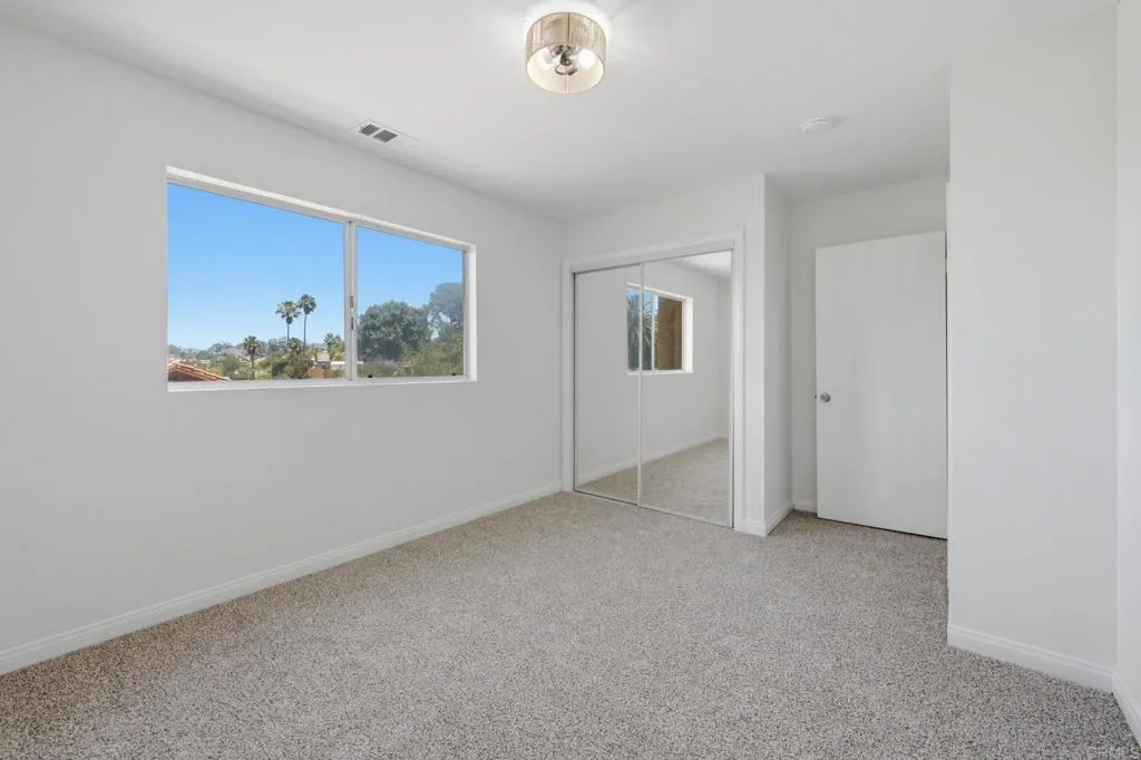 https://cdn.realtyfeed.com/cdn/127/306764707/f90f3be5af638073556ee4f04652da93.webp