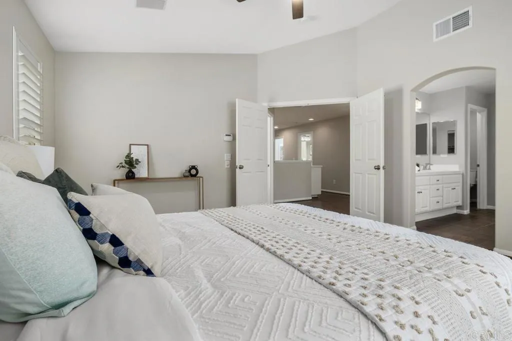 https://cdn.realtyfeed.com/cdn/127/306764731/1910236814c78fe1e85d6d38282d02a8.webp