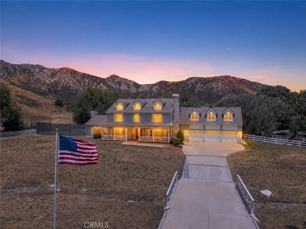 25707 Pacy Street, Newhall, CA 91321 - Main photo, Newhall, CA