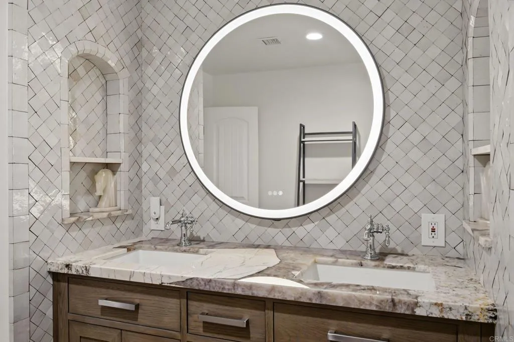 https://cdn.realtyfeed.com/cdn/127/306764746/20e44c53b2f681342f168ec3da4633d5.webp