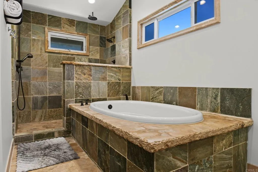 https://cdn.realtyfeed.com/cdn/127/306764746/4dfb685c024f306547fcd002d45738de.webp