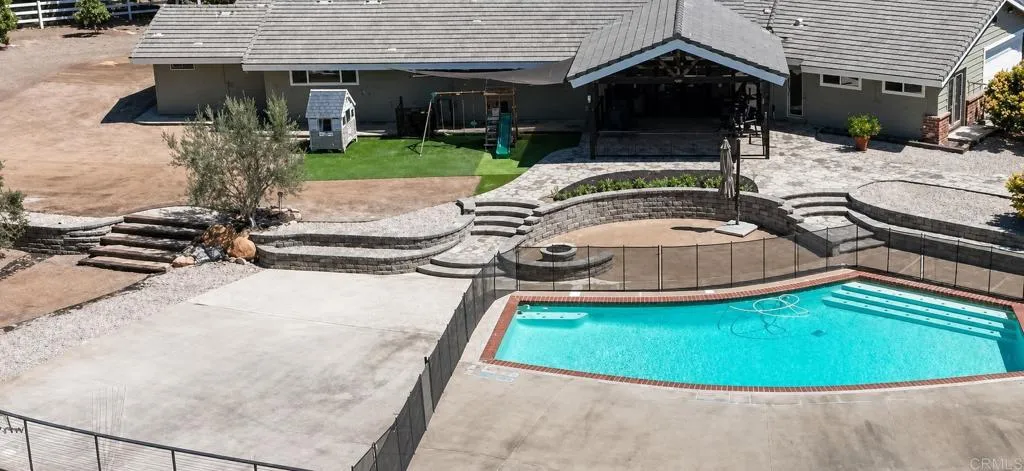 https://cdn.realtyfeed.com/cdn/127/306764746/cf5f568907524238396ccabc55a3cfc0.webp