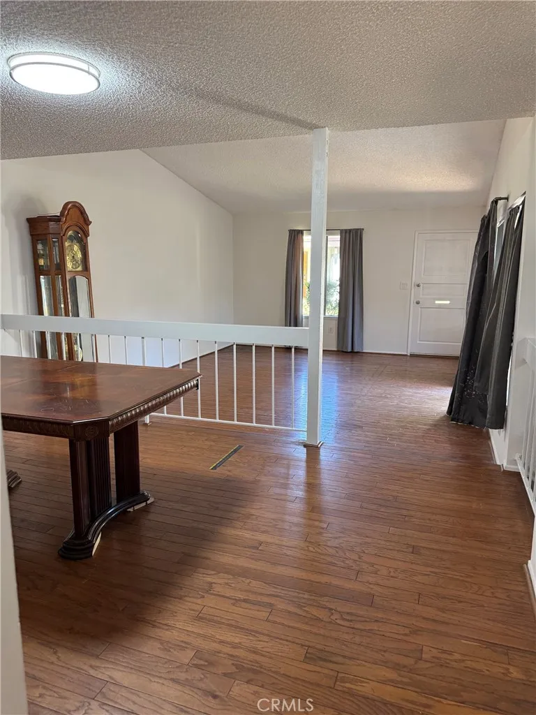 10425 Larwin Avenue, Los Angeles, CA 91311 - Photo 5 of 30, Los Angeles, CA