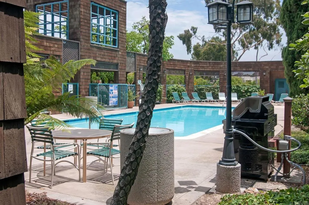 https://cdn.realtyfeed.com/cdn/127/306764768/021c231eea1dd1b69e71043c92f22211.webp