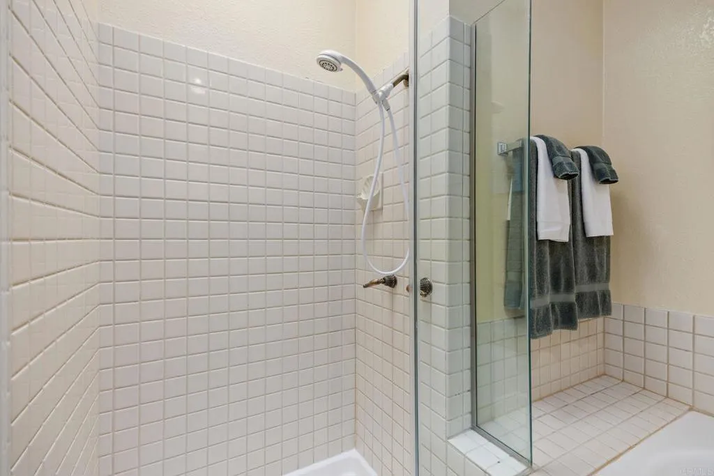 https://cdn.realtyfeed.com/cdn/127/306764768/2058a705f1c3bee6a2b5b2e14d952f2e.webp