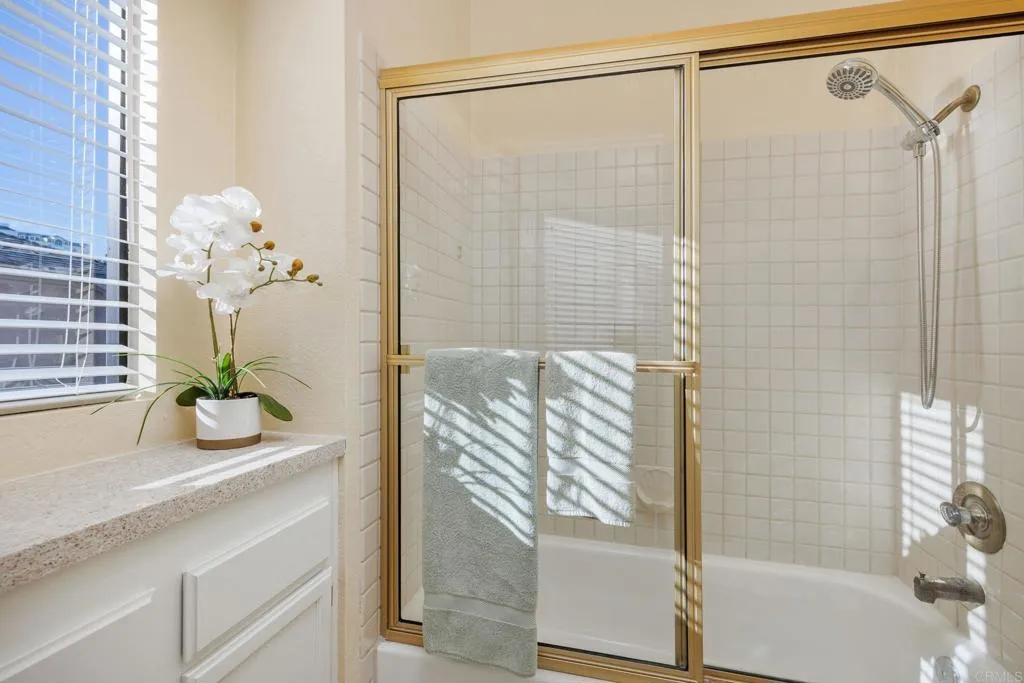 https://cdn.realtyfeed.com/cdn/127/306764768/3cc0c8dba5a78ee52993452f5c3d2198.webp