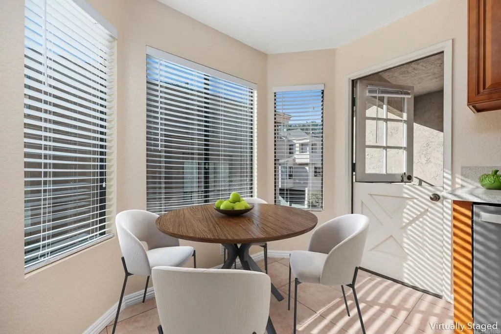 https://cdn.realtyfeed.com/cdn/127/306764768/75369fba51a318abb02c97aa4acd833f.webp