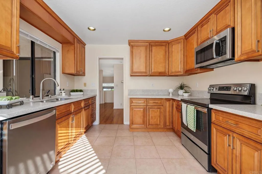 https://cdn.realtyfeed.com/cdn/127/306764768/857a8bd9267c56179da8ec19fc4d0da2.webp