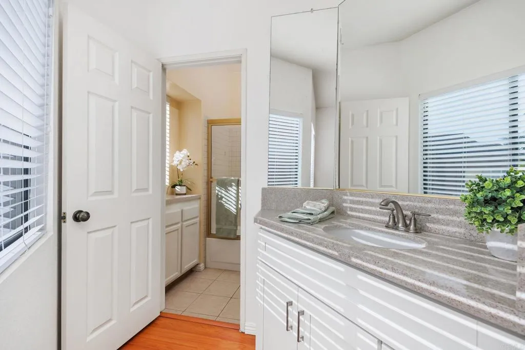 https://cdn.realtyfeed.com/cdn/127/306764768/cec8e880eef906ec4e4a46af806c31ac.webp