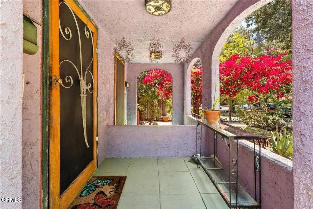 588 N Chester Avenue, Pasadena, CA 91106 - Photo 2 of 39, Pasadena, CA