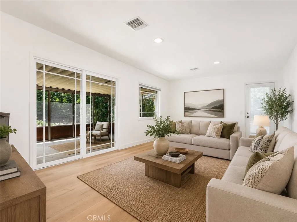23518 Friar Street, Woodland Hills, CA 91367 - Photo 4 of 26, Woodland Hills, CA