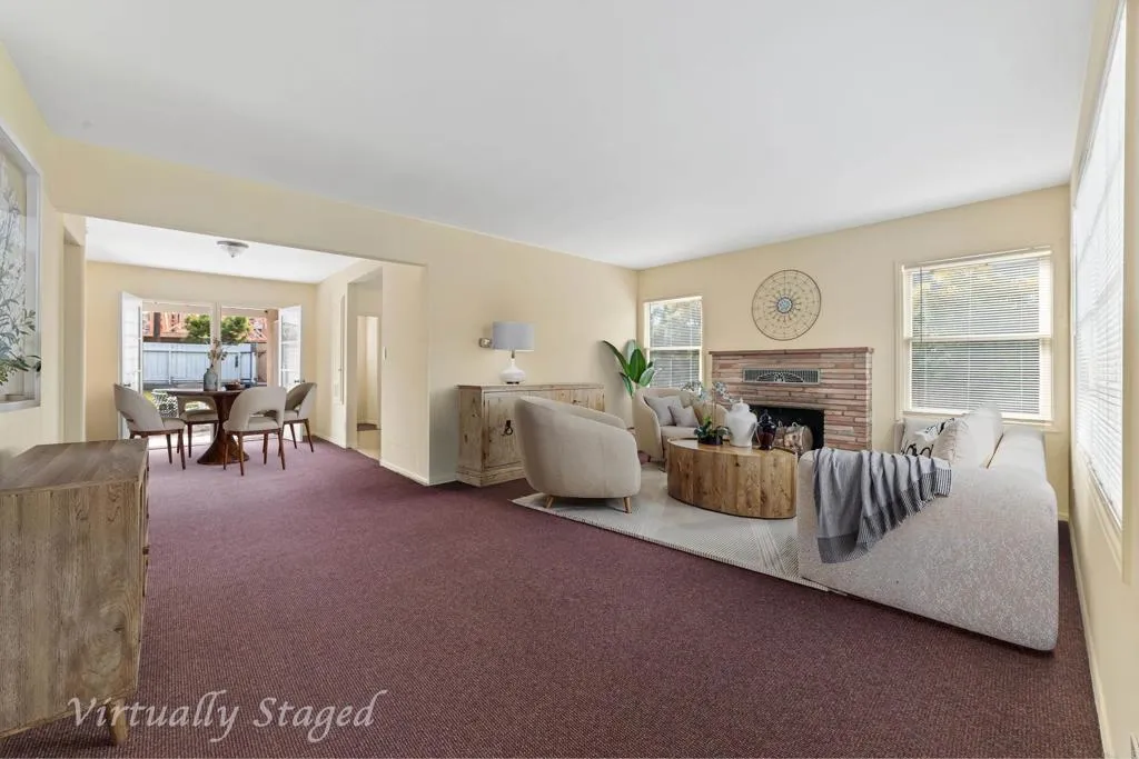 https://cdn.realtyfeed.com/cdn/127/306764786/12c593053067f7b4ca0b1980d050573b.webp