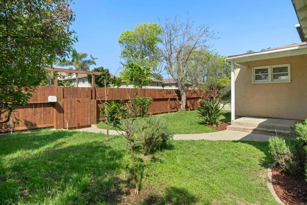 https://cdn.realtyfeed.com/cdn/127/306764786/40a6026d8eef971a4b2f7b0ee10ceadf.webp
