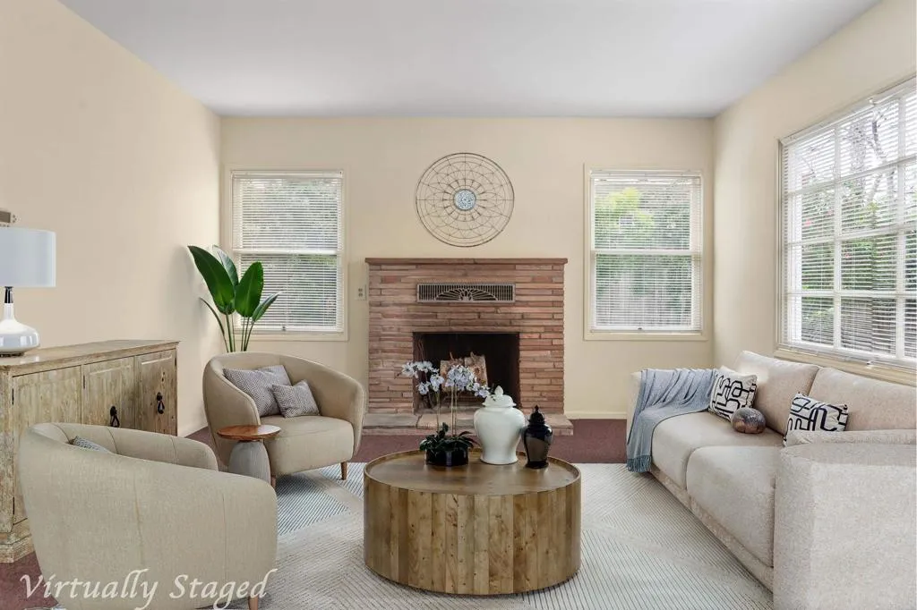 https://cdn.realtyfeed.com/cdn/127/306764786/438b83138dbeeb19ca5c2facebbf0f1e.webp