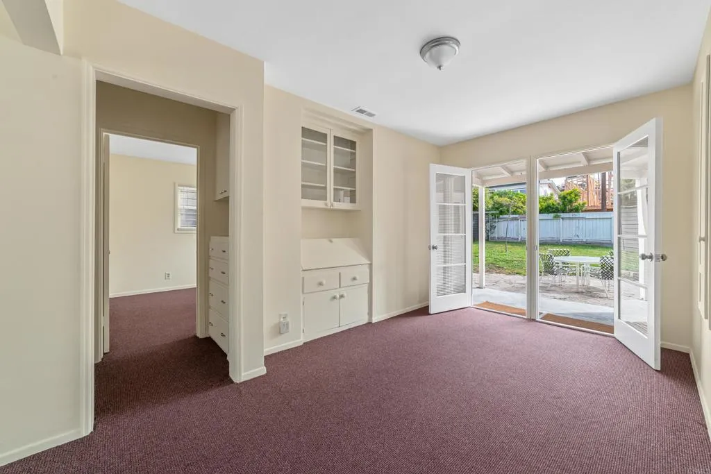 https://cdn.realtyfeed.com/cdn/127/306764786/d21a2104e2fd2222bbc4af43866b1282.webp