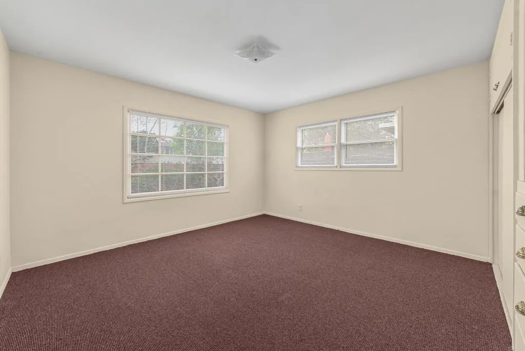 https://cdn.realtyfeed.com/cdn/127/306764786/d9a1775bf0dc5a07be369ca51044429b.webp