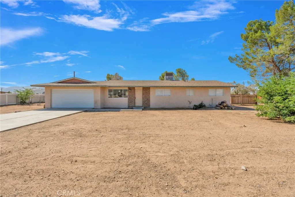 15075 Flathead Road, Apple Valley, CA 92307 - Main photo, Apple Valley, CA