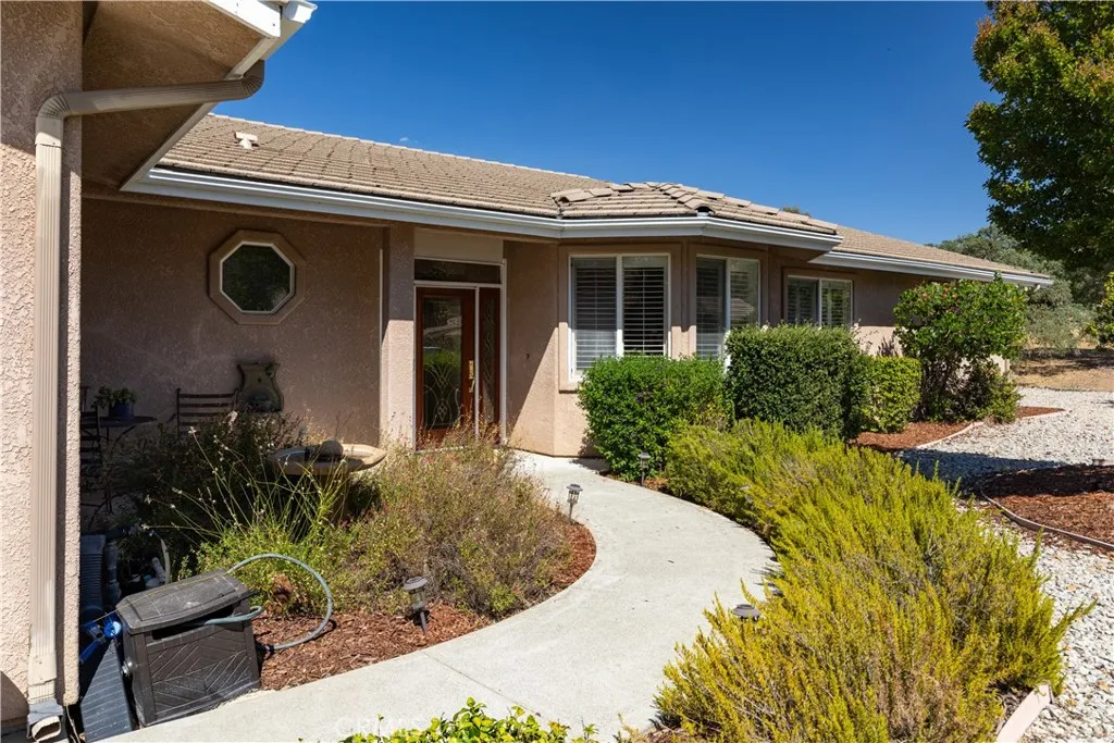 1615 Buggywhip Lane, Paso Robles, CA 93446 - Photo 5 of 50, Paso Robles, CA