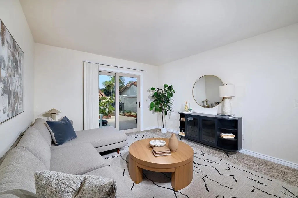 https://cdn.realtyfeed.com/cdn/127/306764814/5a862ab6cdd8764cbbdb2875ef930829.webp