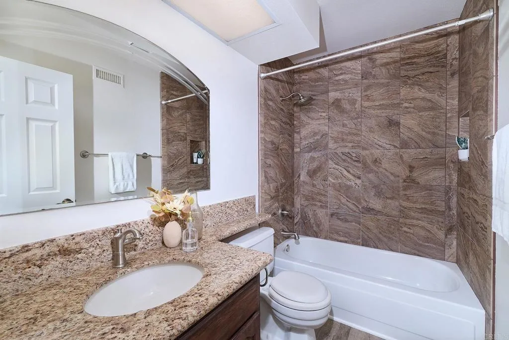 https://cdn.realtyfeed.com/cdn/127/306764814/ad0bfe53d14842f3a4ee1d47437d1ec6.webp
