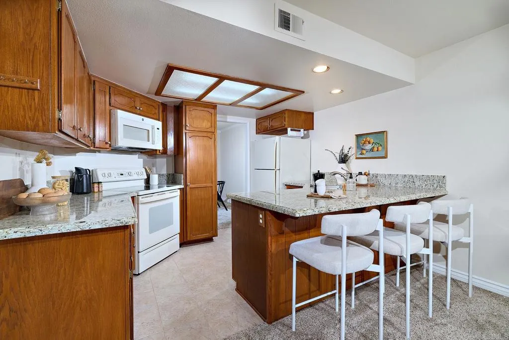 https://cdn.realtyfeed.com/cdn/127/306764814/ca7c0483278b29c8f88b76b82ef3d450.webp