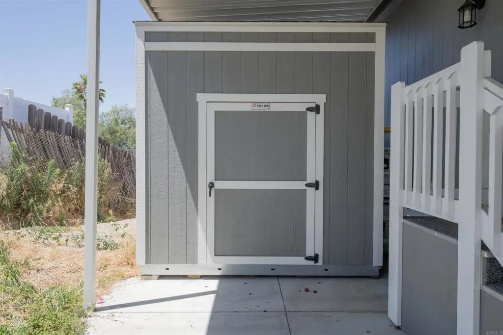 https://cdn.realtyfeed.com/cdn/127/306764830/39c24fc861fc48cb1ff74db65e135b92.webp