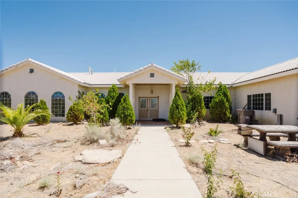 4463 Cloud 9, Mojave, CA 93501 - Photo 2 of 37, Mojave, CA