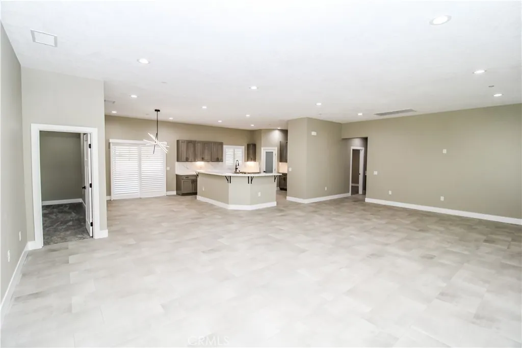 19299 Roanoke Road, Apple Valley, CA 92307 - Photo 5 of 25, Apple Valley, CA