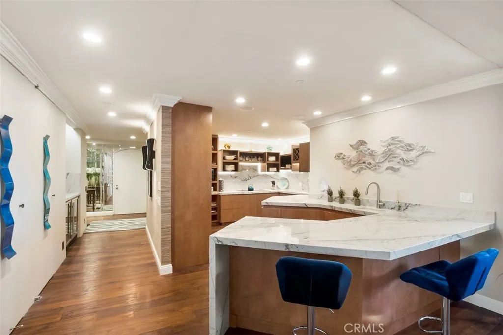 Photo #6: TR26150538 Listing: Photo #6
