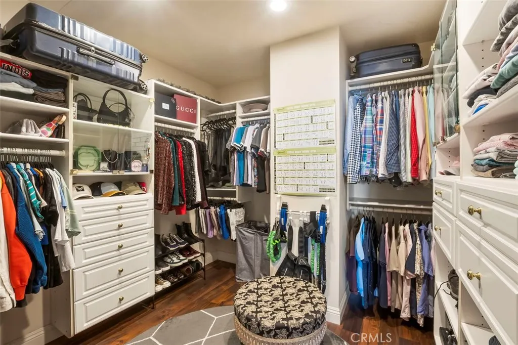 Photo #30: TR26150538 Listing: Photo #30