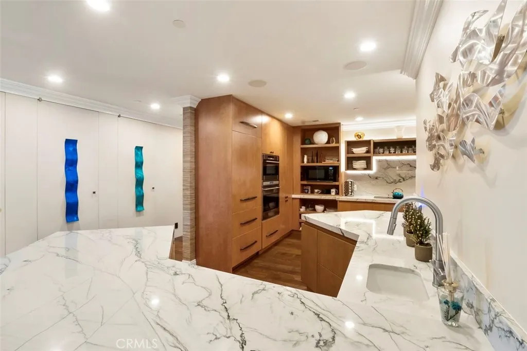 Photo #7: TR26150538 Listing: Photo #7