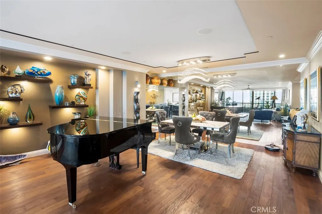 Photo #21: TR26150538 Listing: Photo #21