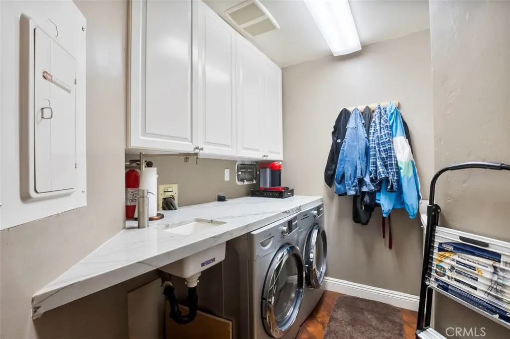 Photo #34: TR26150538 Listing: Photo #34