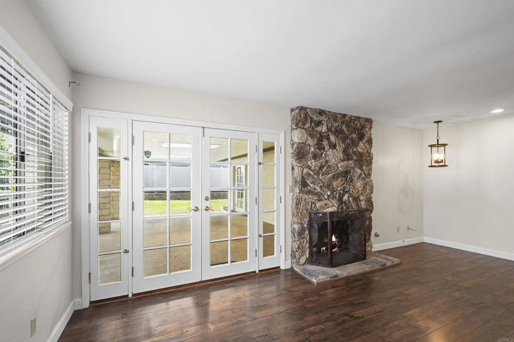 https://cdn.realtyfeed.com/cdn/127/306764885/49cc415981d021d956109f48bb58ce0e.webp