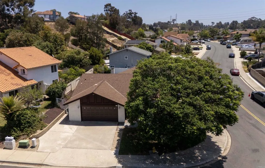 999 Calma Drive, Chula Vista, CA 91910 - Photo 2 of 41, Chula Vista, CA