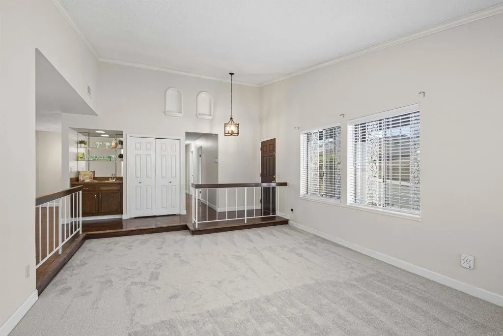 https://cdn.realtyfeed.com/cdn/127/306764885/9ca22158d6061d9b5ca196ce9edc28c6.webp