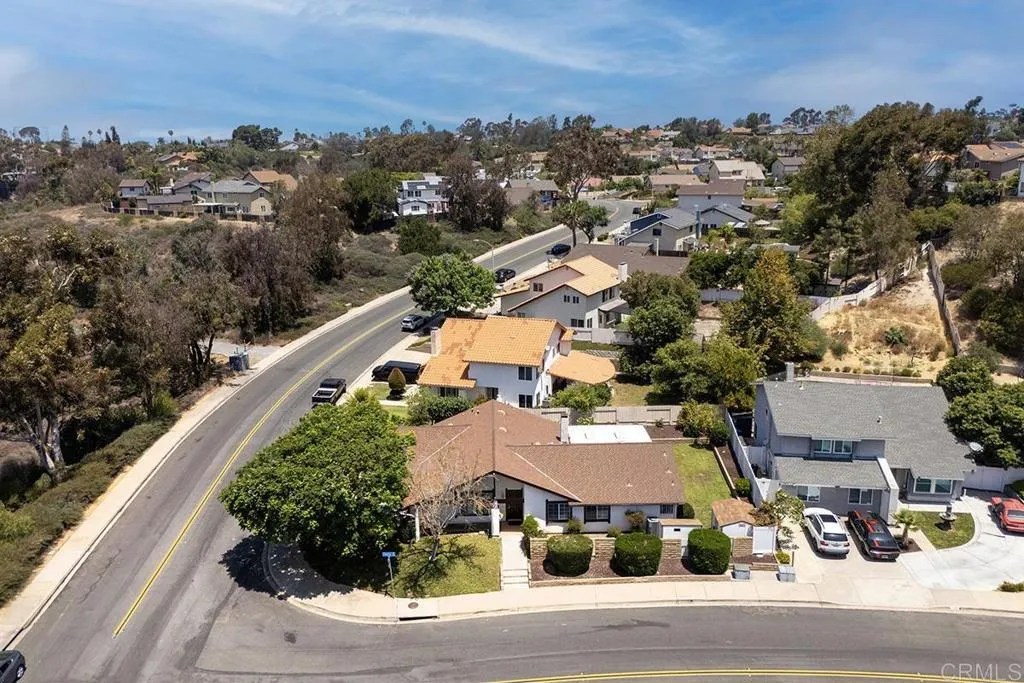 https://cdn.realtyfeed.com/cdn/127/306764885/9d9a09b355baa2b0de4423032443521c.webp