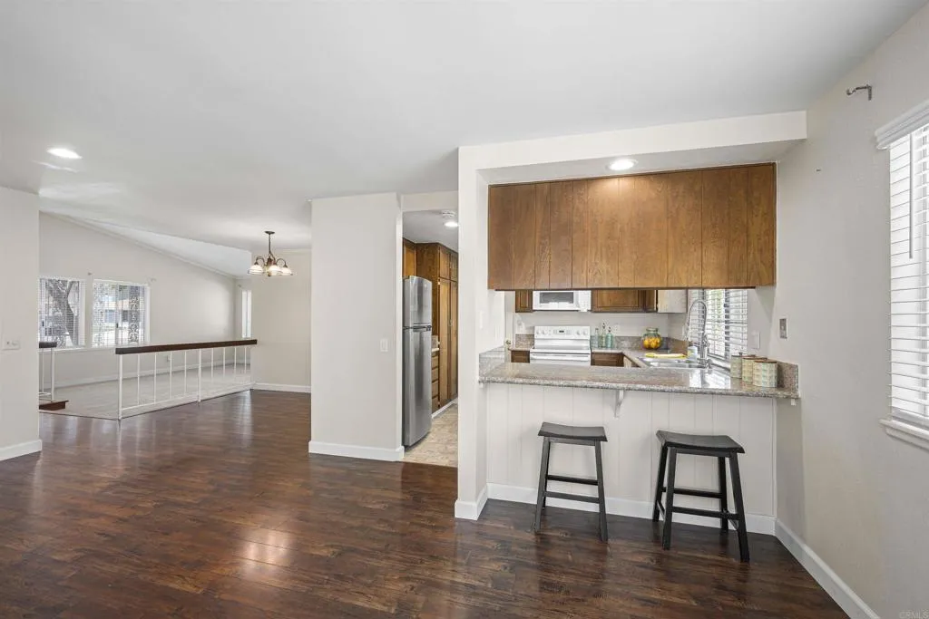 https://cdn.realtyfeed.com/cdn/127/306764885/a34505d815022dfd9ed6b2babe81e637.webp