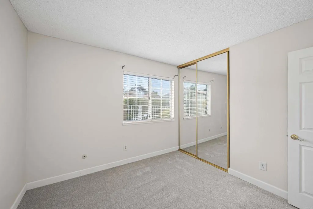 https://cdn.realtyfeed.com/cdn/127/306764885/aafc17e5aabb5895b425955a8c2bf34a.webp