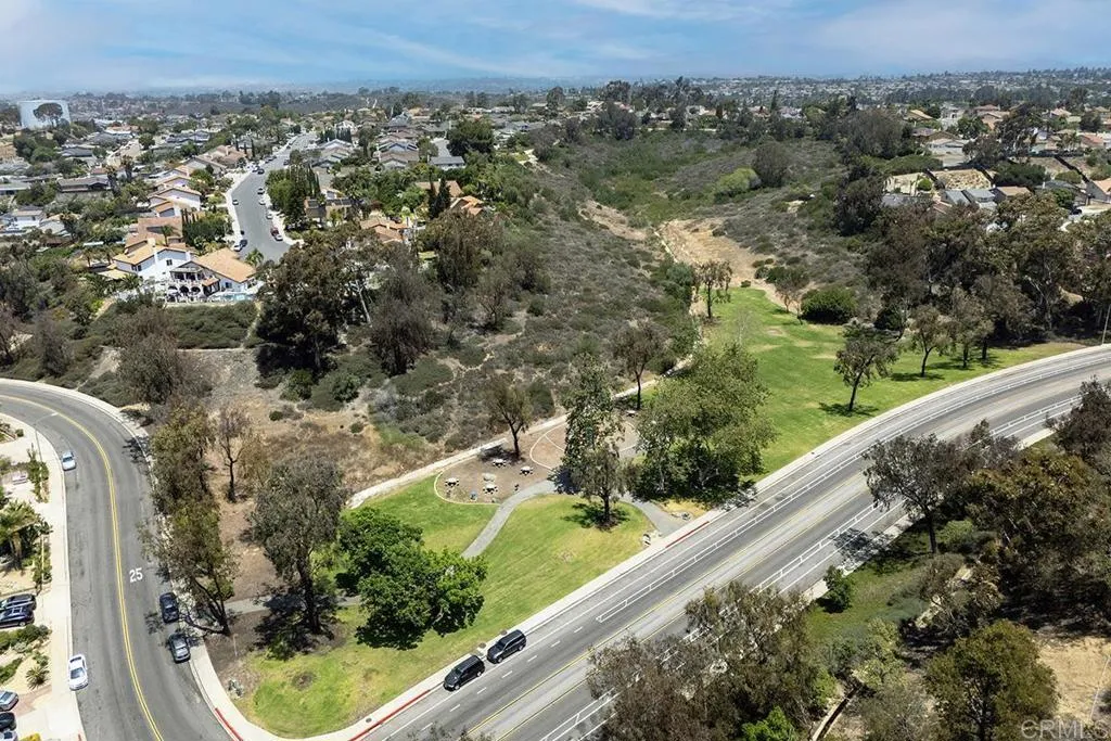 https://cdn.realtyfeed.com/cdn/127/306764885/f433155613e5048021875240d9f6b177.webp