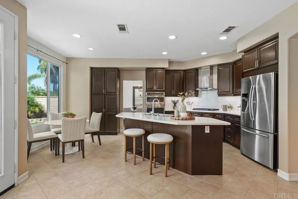 https://cdn.realtyfeed.com/cdn/127/306764913/0d21b7b0a08aa9b73df0fca695777fbc.webp