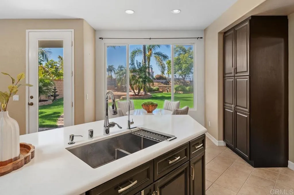 https://cdn.realtyfeed.com/cdn/127/306764913/e7cd4214d023e2dc54498ac049bf2456.webp