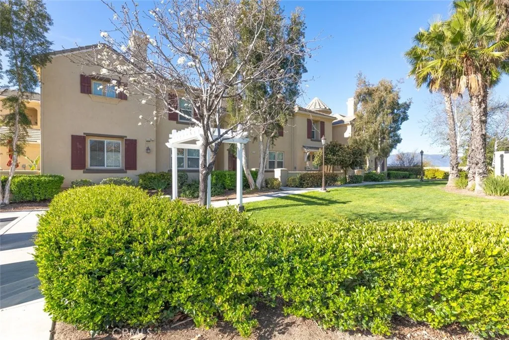 1800 E Lakeshore Unit 804, Lake Elsinore, CA 92530 - Photo 2 of 26, Lake Elsinore, CA